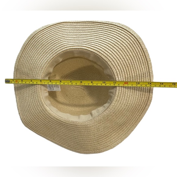 Child’s summer sun hat - Picture 7 of 7